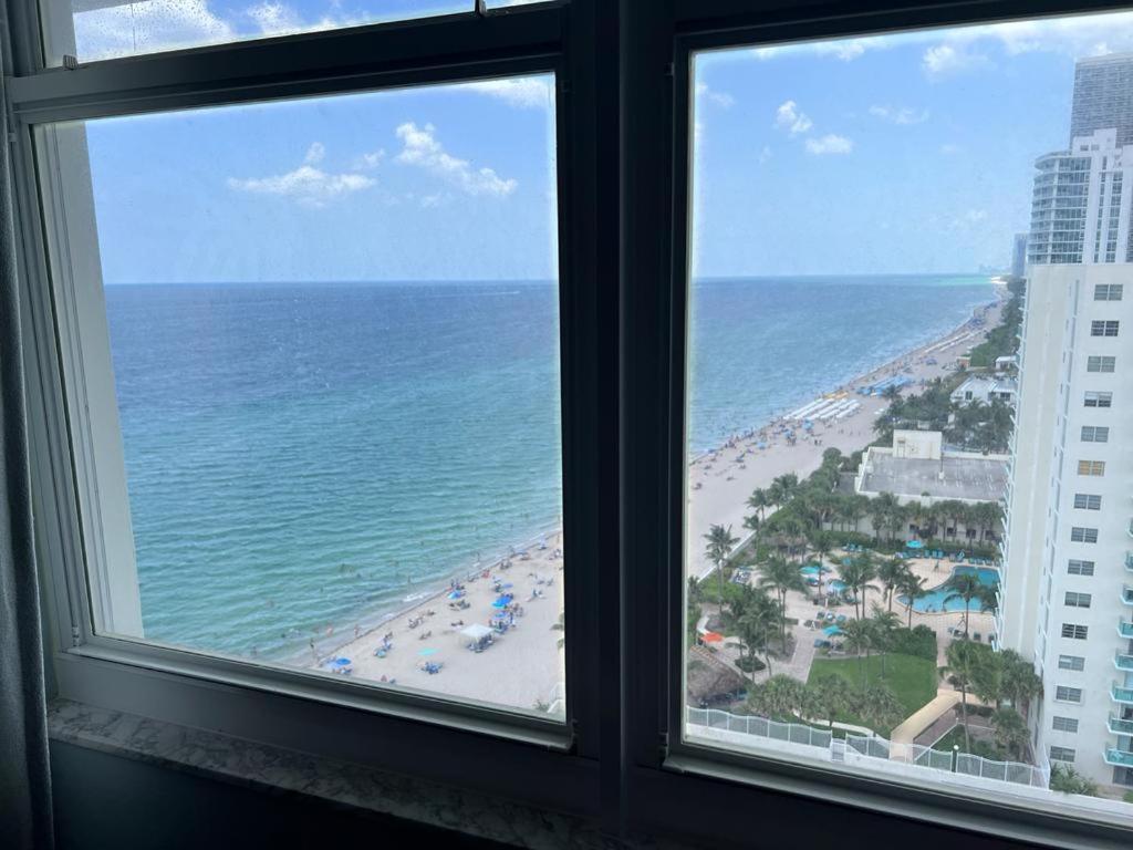 Penthouse Beach Front 1St Line, 2 Bedroom 2 Ba, New Decoration & Furnitures, Unobstructed View Of The Beautiful Atlantic, Free Parking Hollywood Luaran gambar